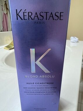 Kerastase Blond Absolu Hair Oil - Shimmery Purple Packaging